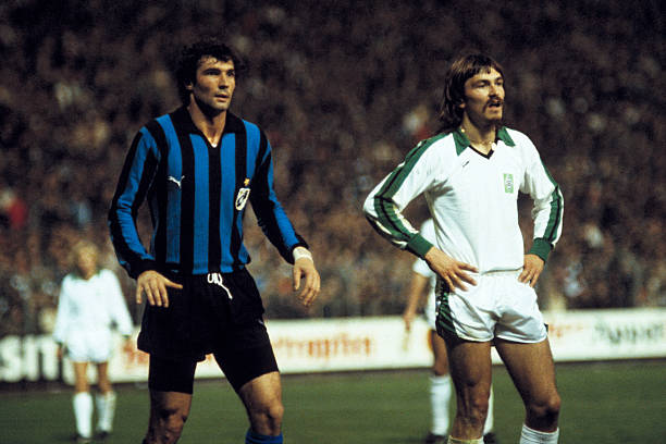 中在核心问 中在核心问