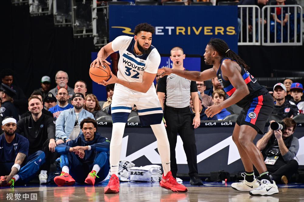 随着比赛的 随着比赛的